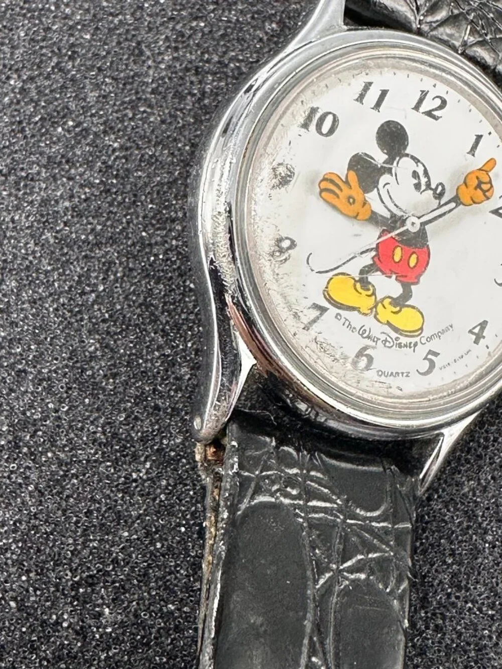 Lorus Mickey Mouse Watch Women Silver Tone Patent Leather Band New Battery